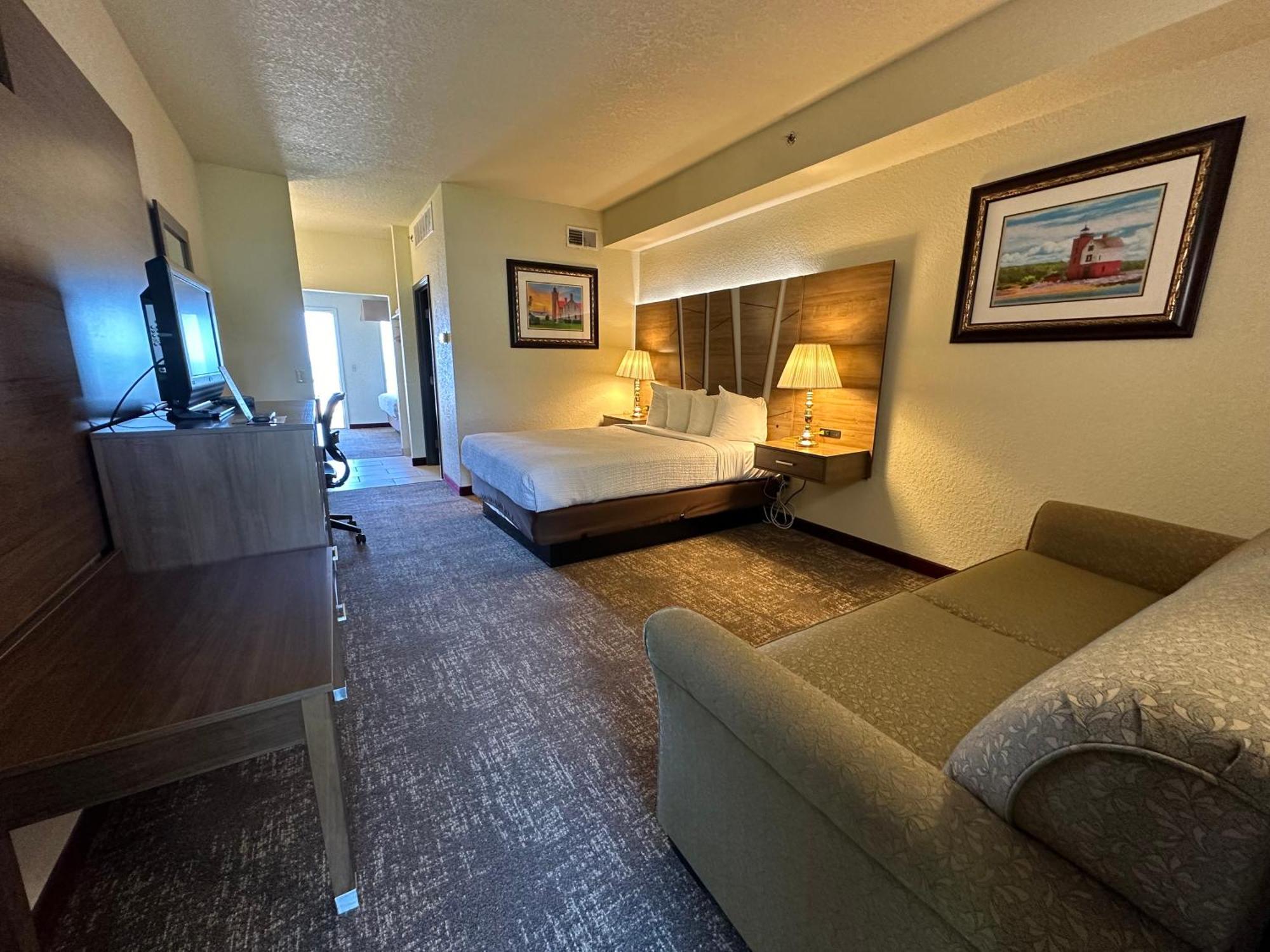 Mackinaw Beach And Bay Inn & Suites Mackinaw City Eksteriør bilde