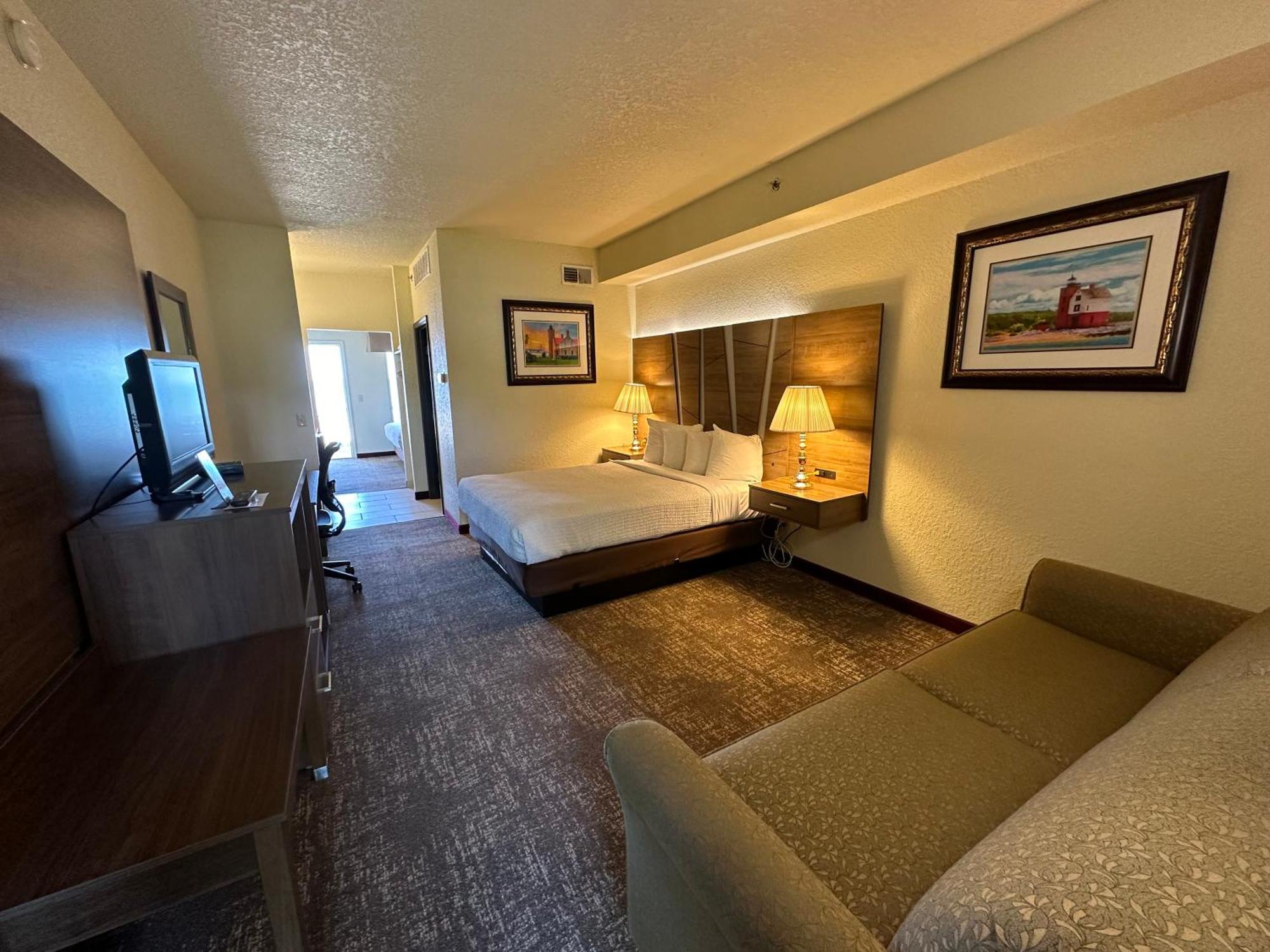 Mackinaw Beach And Bay Inn & Suites Mackinaw City Eksteriør bilde